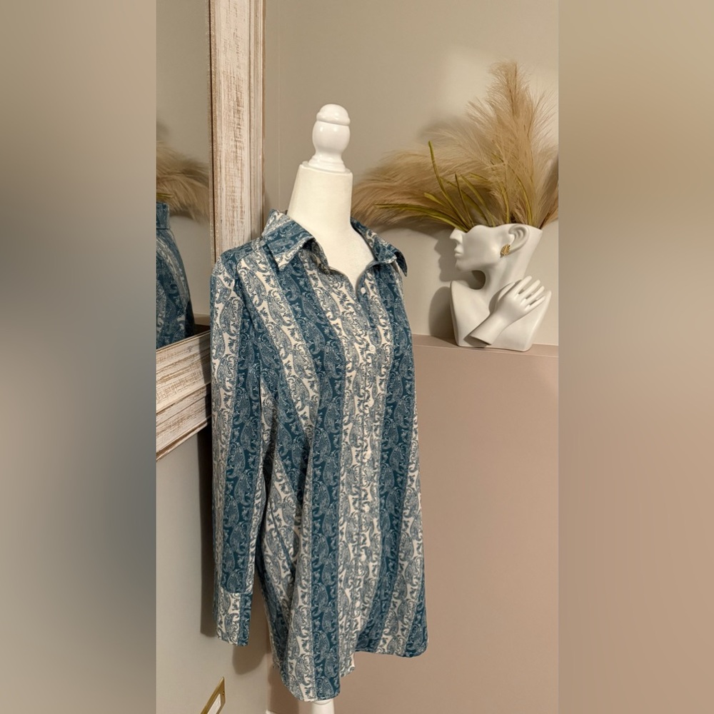 Vici Collection‎ Women’s White and Blue Oversized Small Shirt Dress